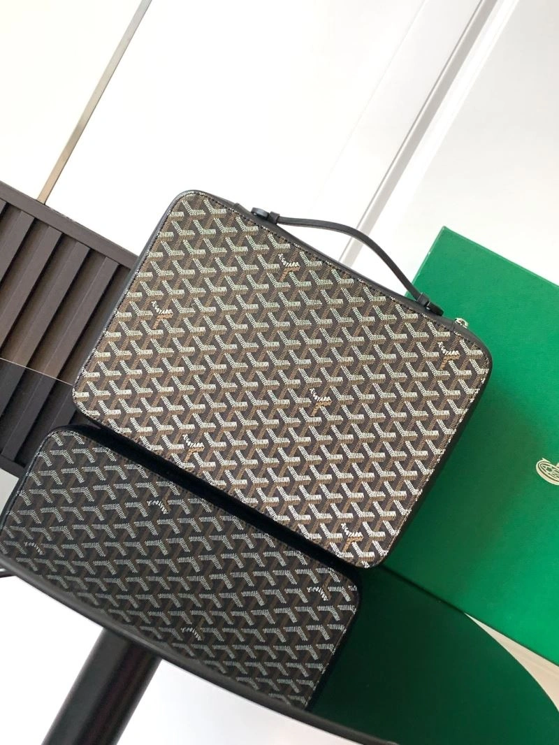 Flexible Goyard Briefcases 62235