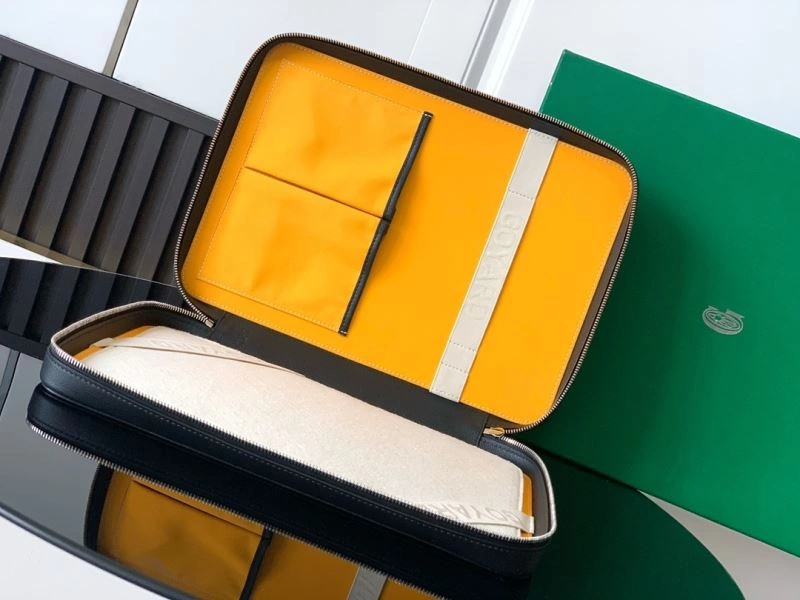 Flexible Goyard Briefcases 62235