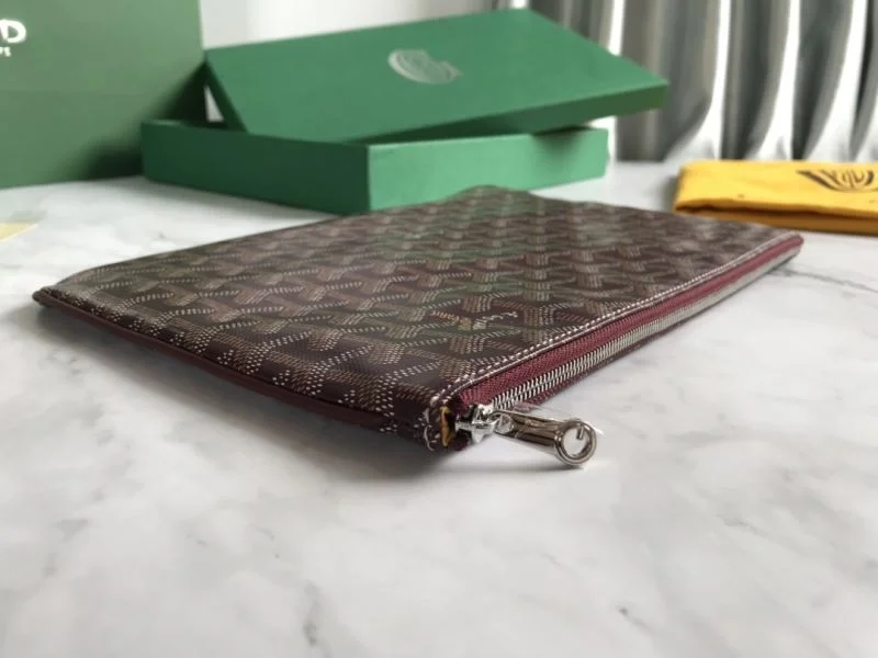 WaterResistant Goyard Clutch Bags 37671