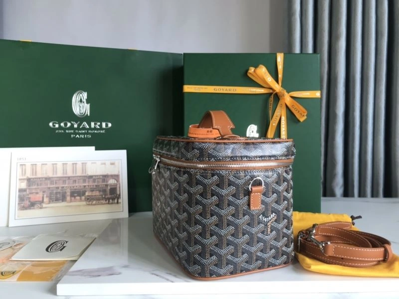 Goyard Cosmetic Bags Resilient 59142