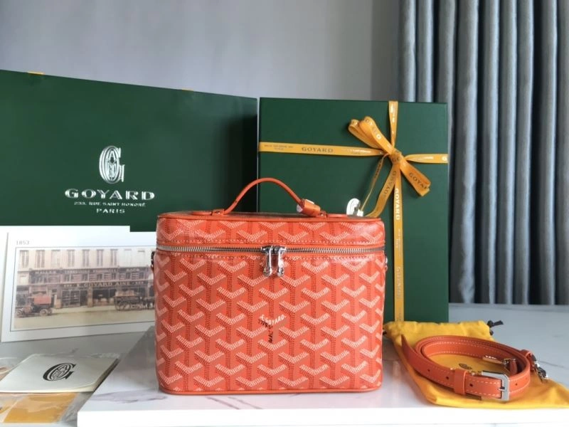 Compact Goyard Cosmetic Bags 59178
