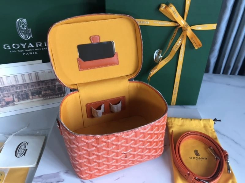 Compact Goyard Cosmetic Bags 59178