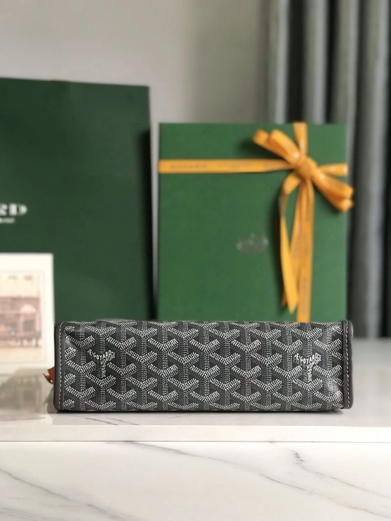 Goyard Cosmetic Bags Sleek 59116