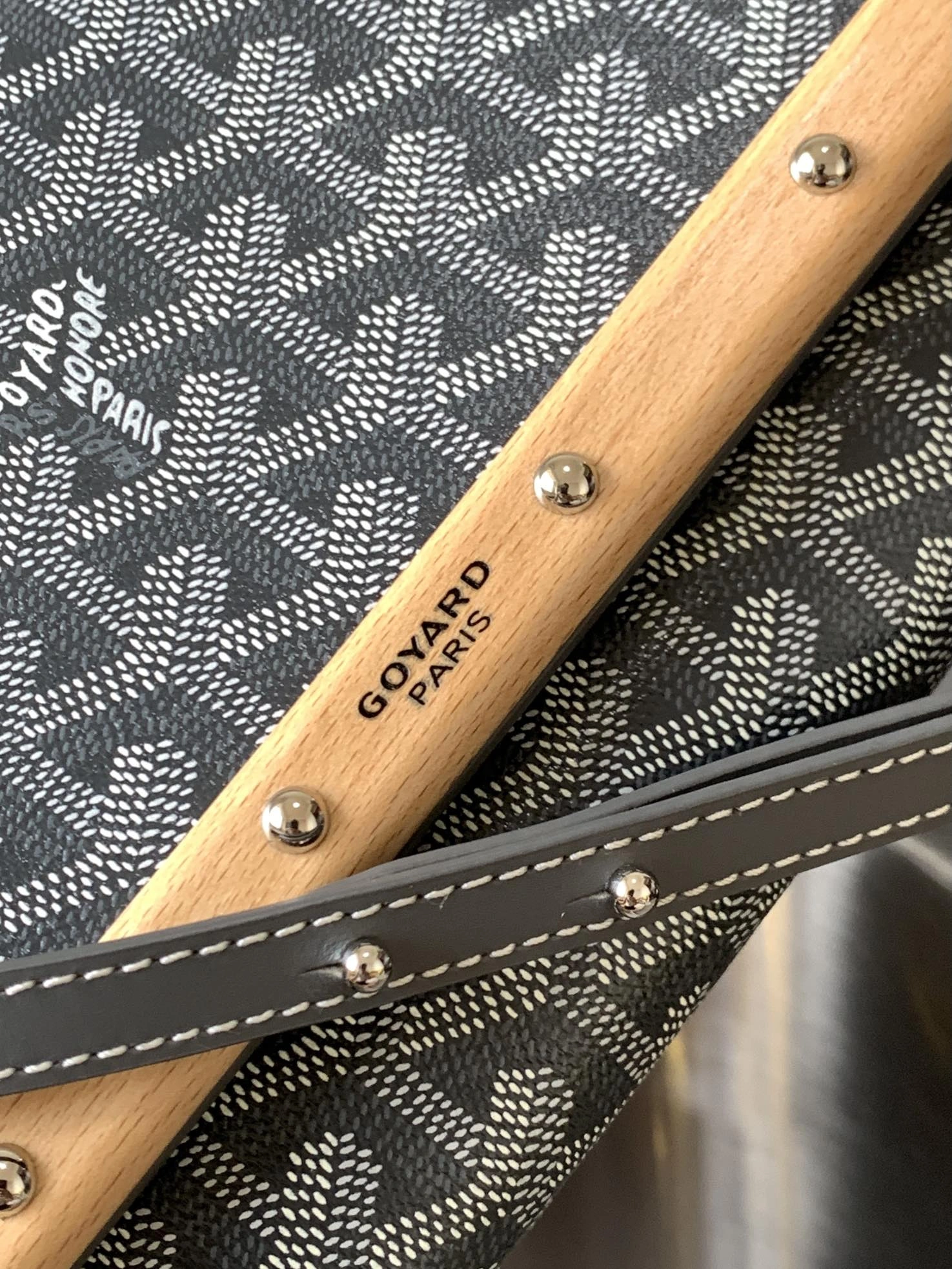 Goyard Satchel Bags Sleek 65092