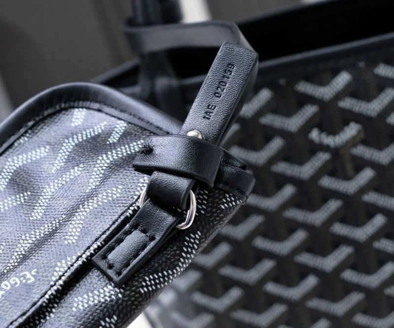 Goyard Shopping Bags Comfortable 89162