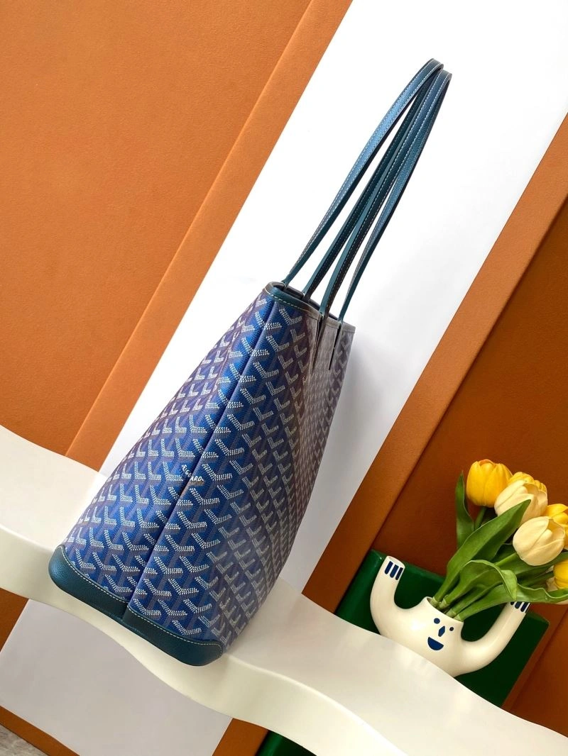Goyard Shopping Bags Sleek 62109