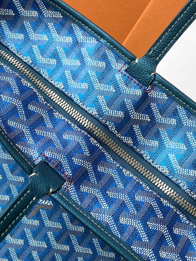 Goyard Shopping Bags Sleek 62109