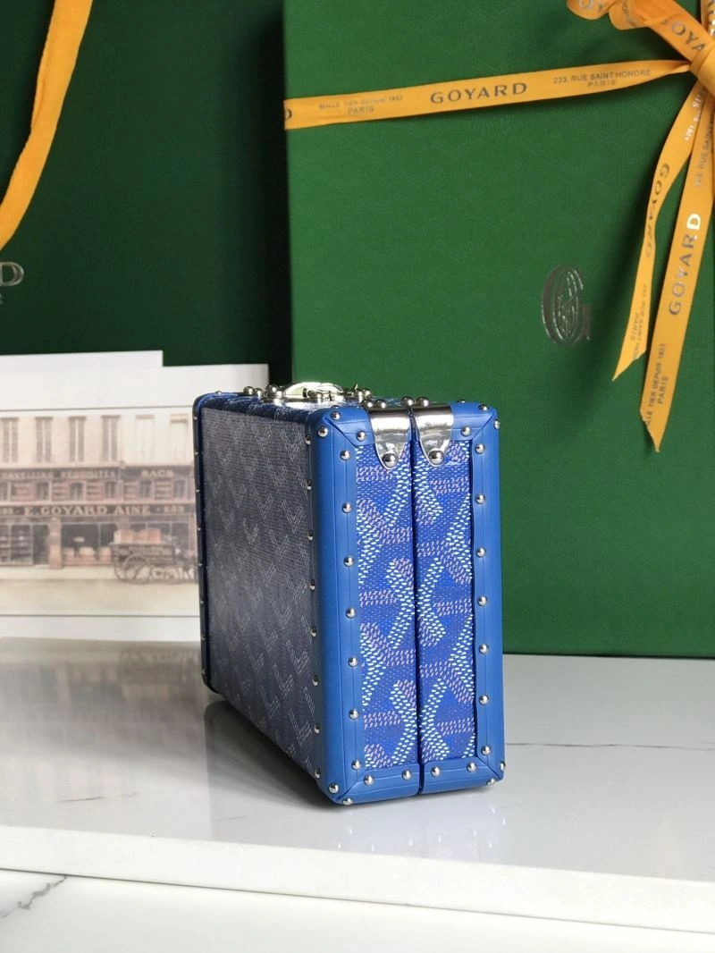 Goyard Suitcase WeatherProof 58822