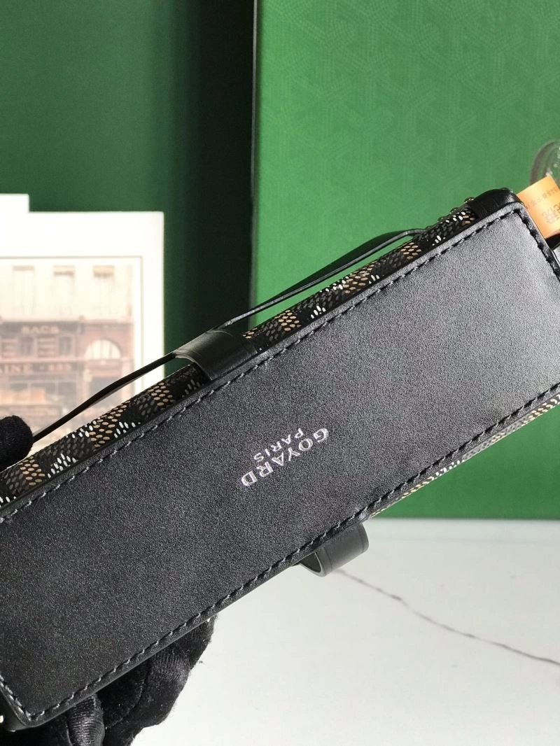 UrbanChic Goyard Suitcase 58874