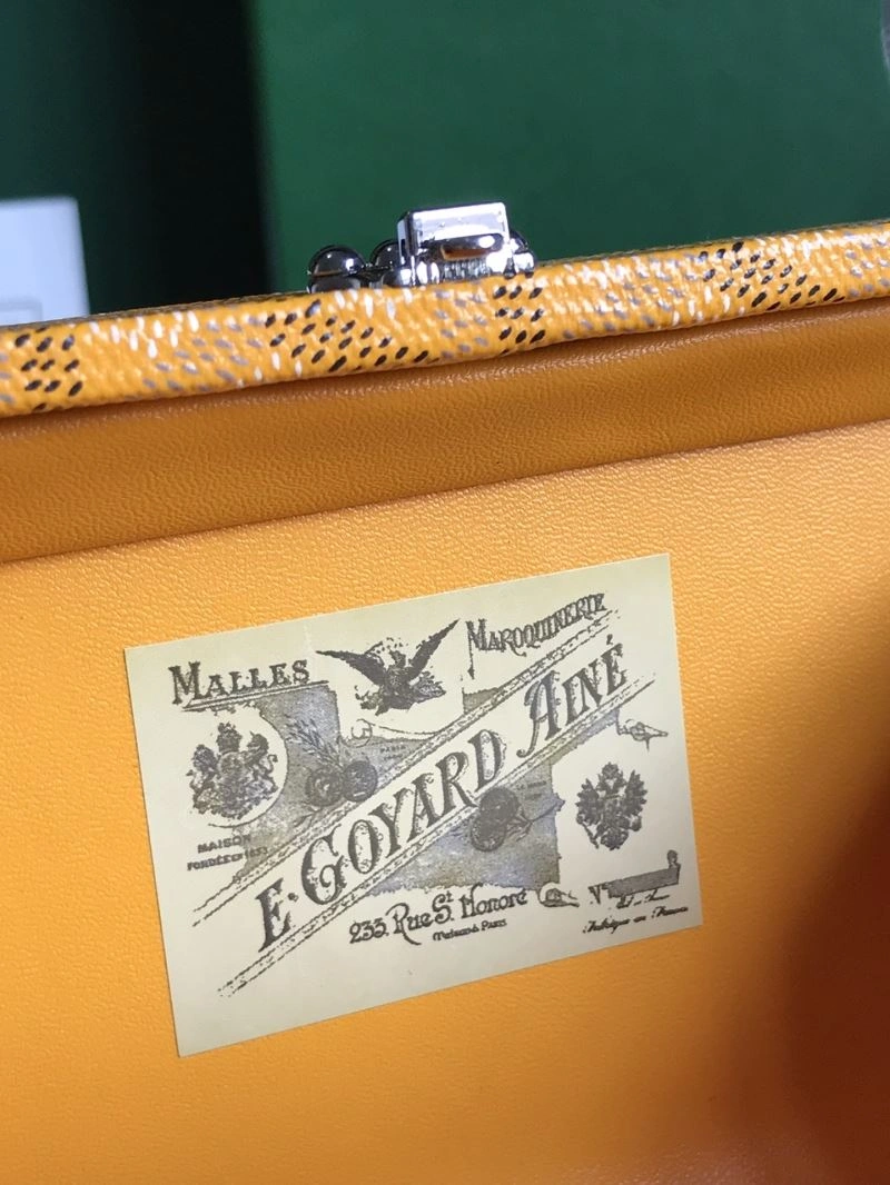 WellDesigned Goyard Suitcase 58872