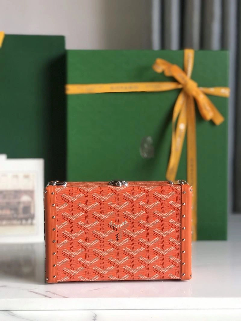 Goyard Suitcase Refined 58821