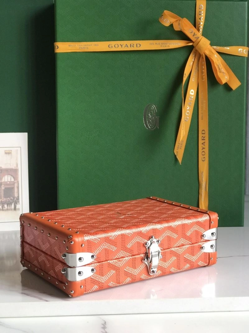 Goyard Suitcase Refined 58821