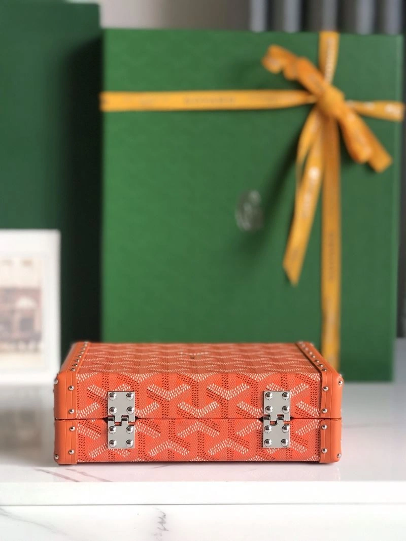 Goyard Suitcase Refined 58821