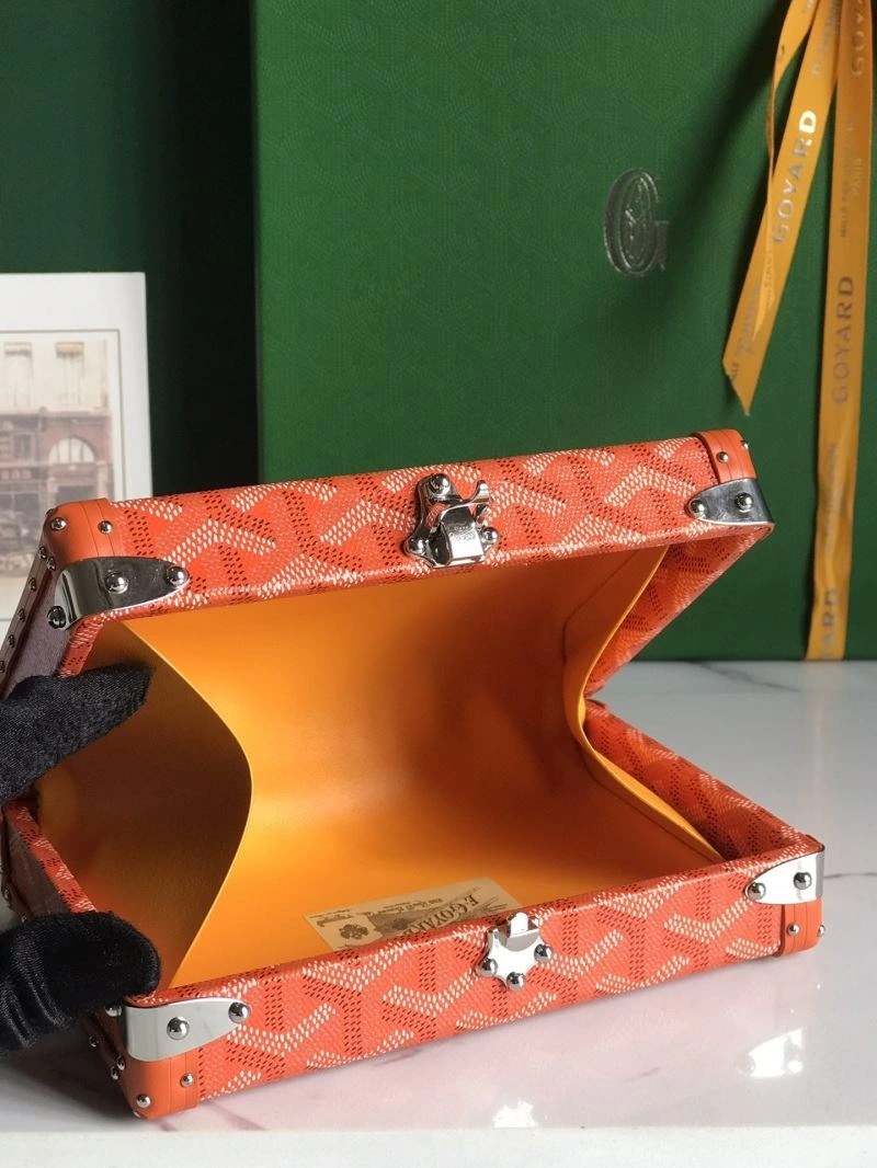 Goyard Suitcase Refined 58821