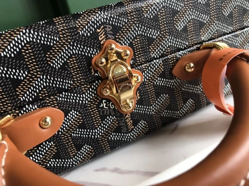 Functional Goyard Suitcase 58817