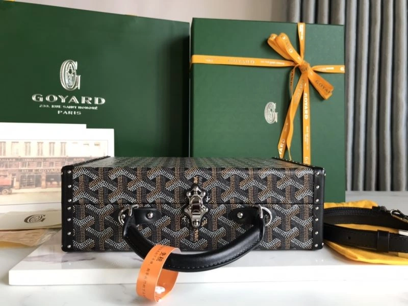 Goyard Suitcase Elegant 58873