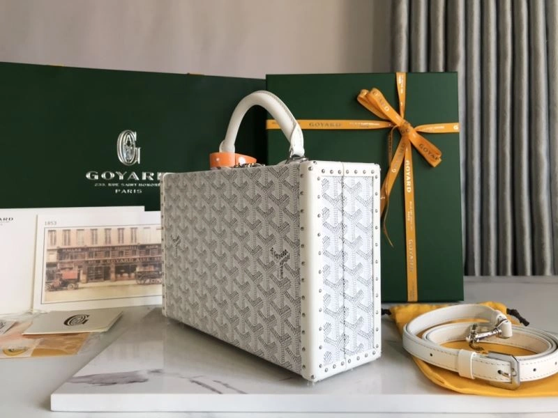 Goyard Suitcase Effortless 58814