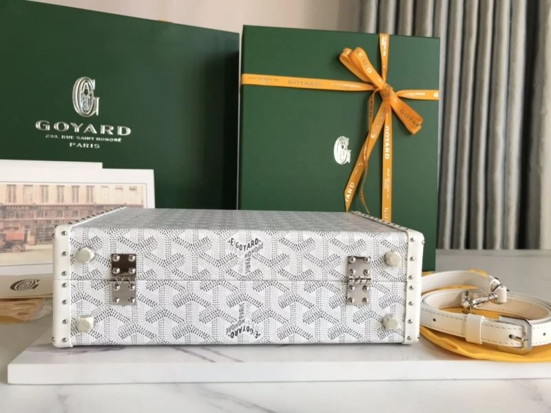 Goyard Suitcase Effortless 58814