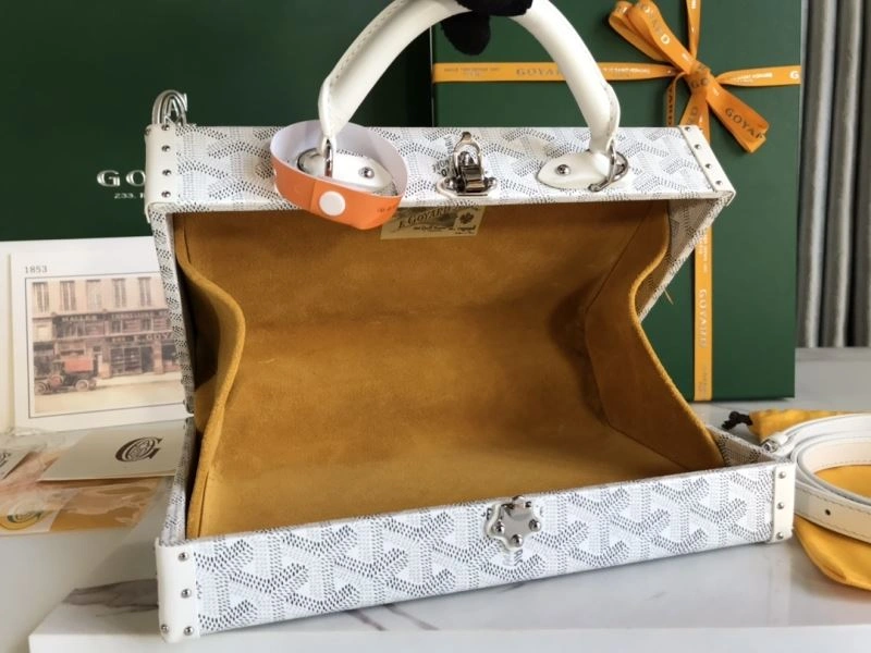 Goyard Suitcase Effortless 58814