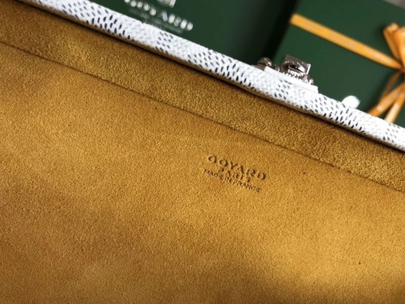 Goyard Suitcase Effortless 58814