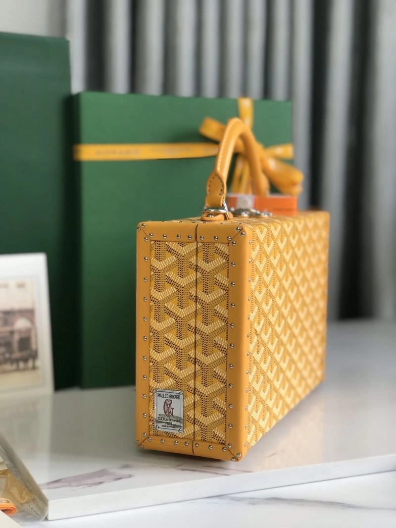 Sustainable Goyard Suitcase 58811