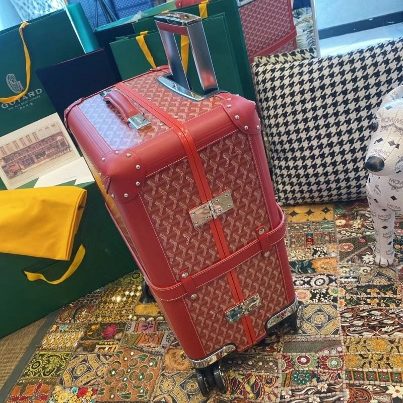 Resilient Goyard Suitcase 69436