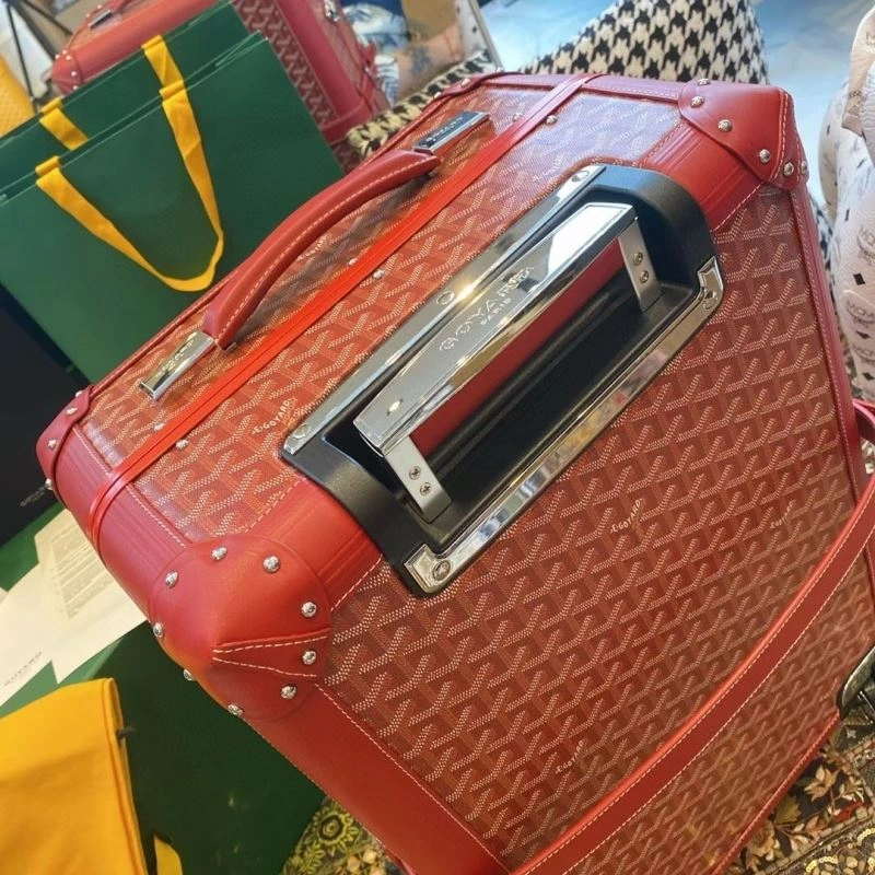 Resilient Goyard Suitcase 69436