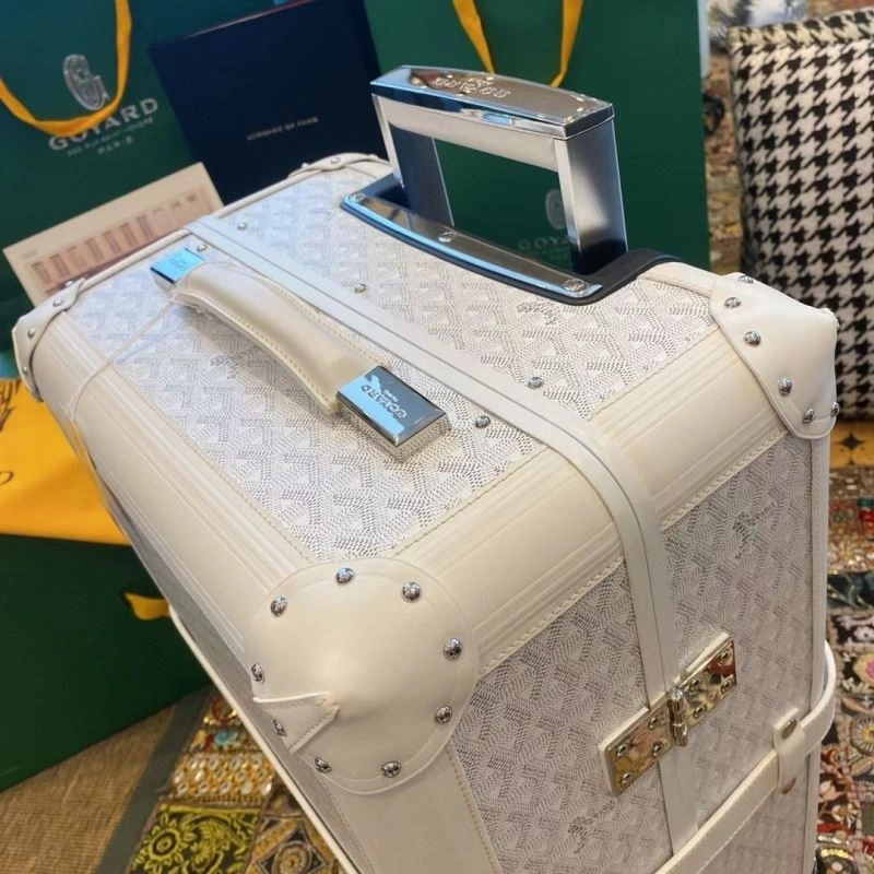 Trendsetting Goyard Suitcase 69443