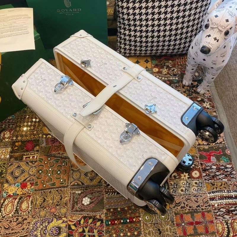 Trendsetting Goyard Suitcase 69443