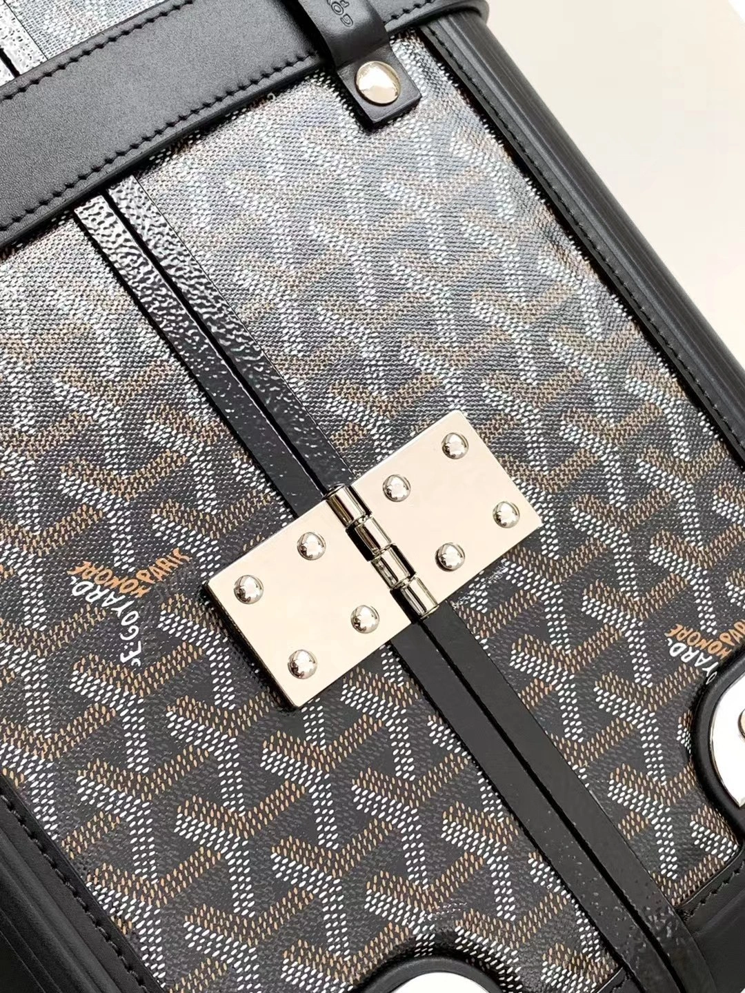 Cozy Goyard Suitcase 65047