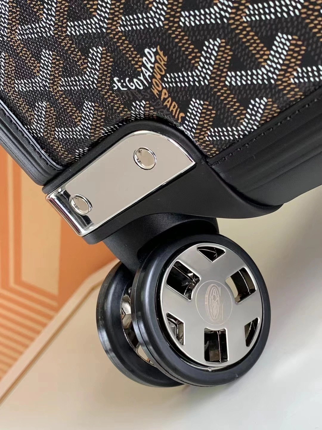 Cozy Goyard Suitcase 65047