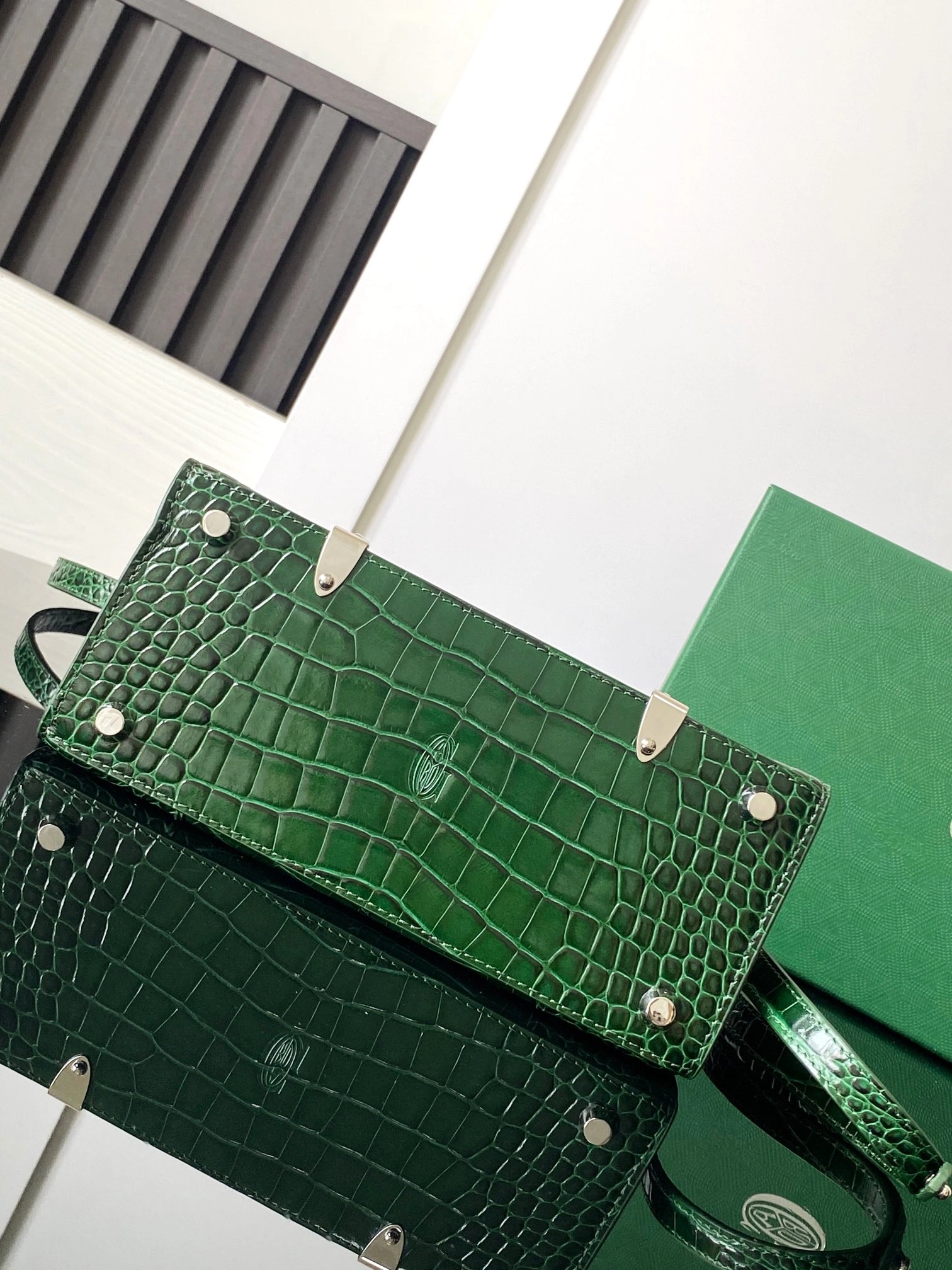 Lightweight Goyard Top Handle Bags 64927