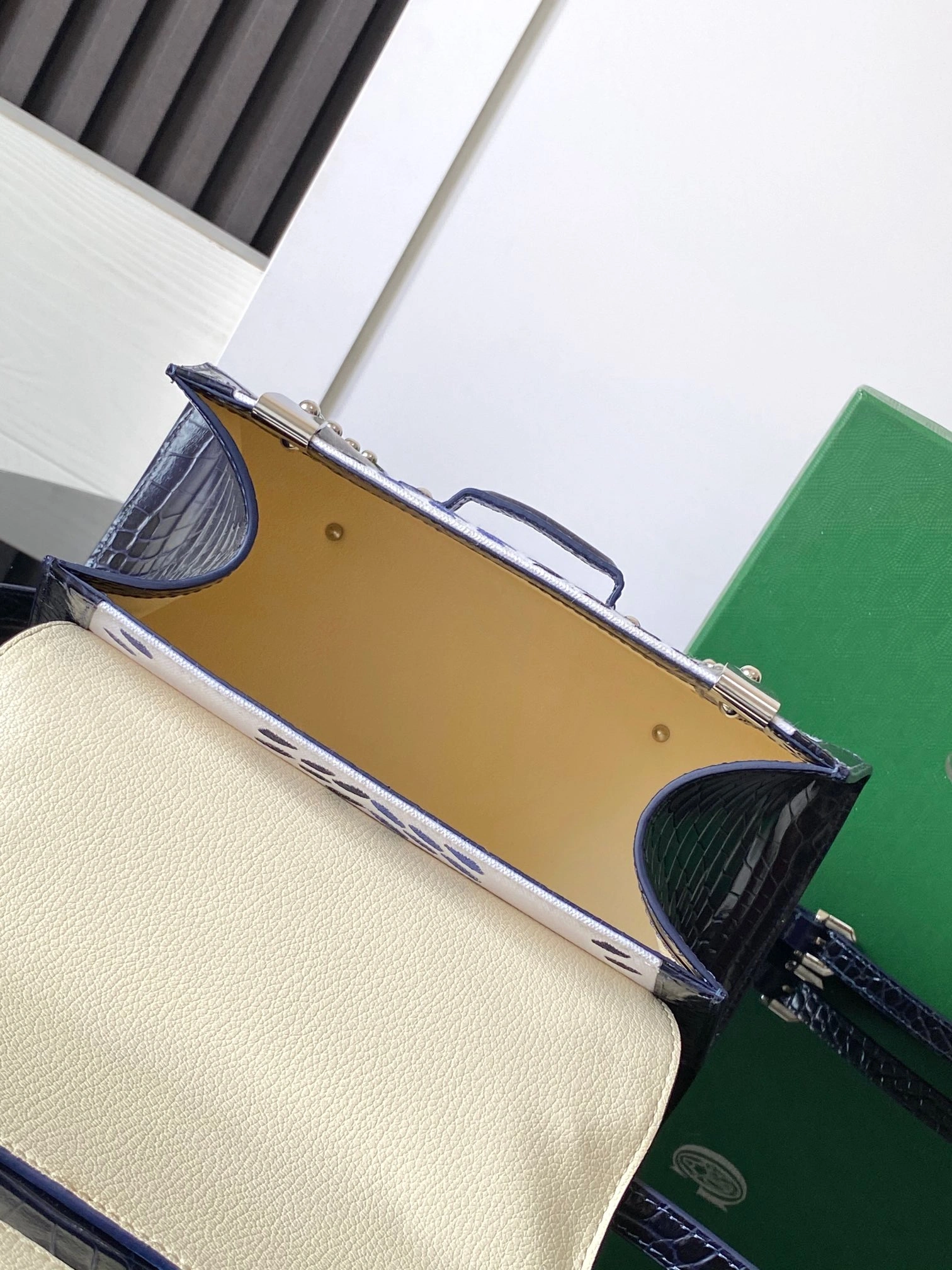 Popular Goyard Top Handle Bags 64922