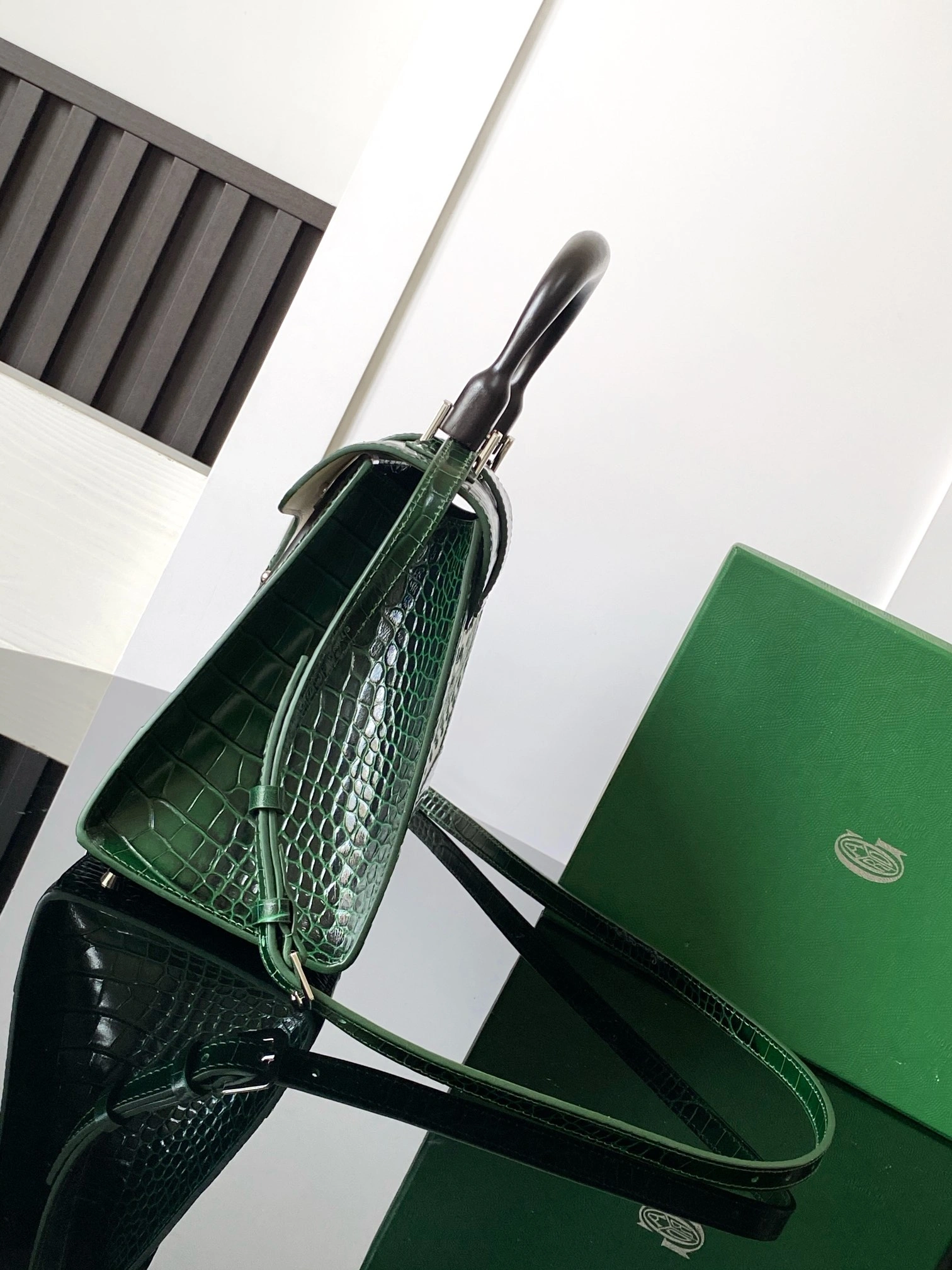 Sustainable Goyard Top Handle Bags 64921