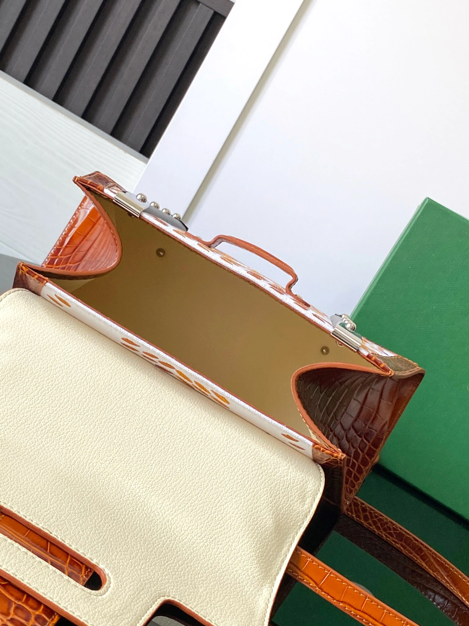 Sleek Goyard Top Handle Bags 64923