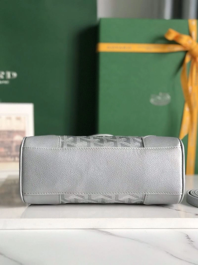 ModernLook Goyard Top Handle Bags 61851