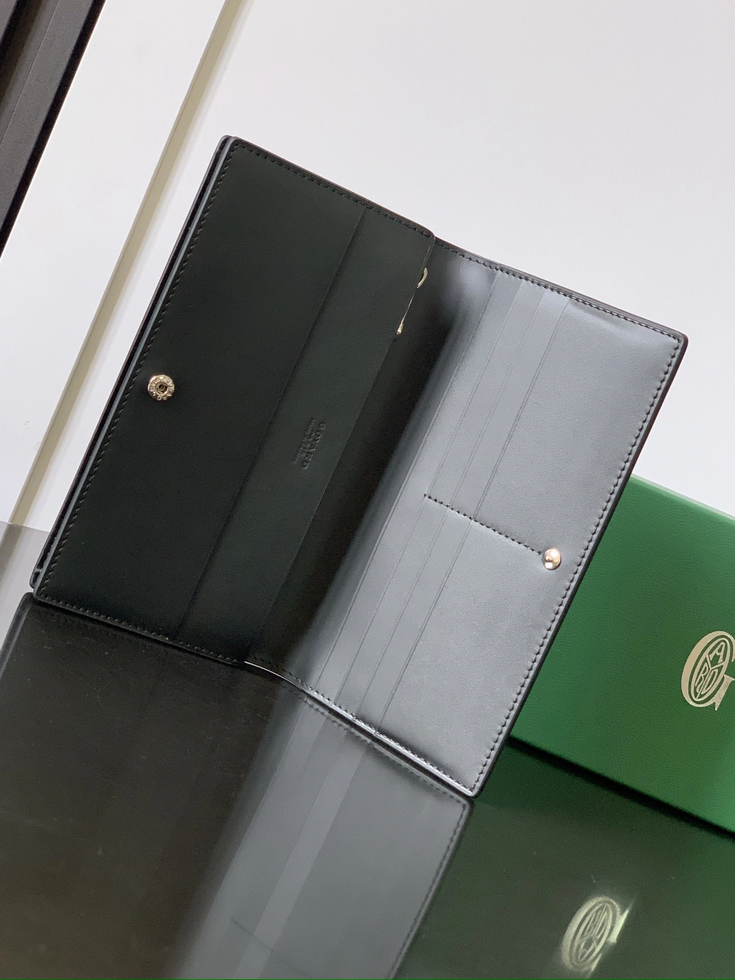 Seasonal Goyard Wallets 64996