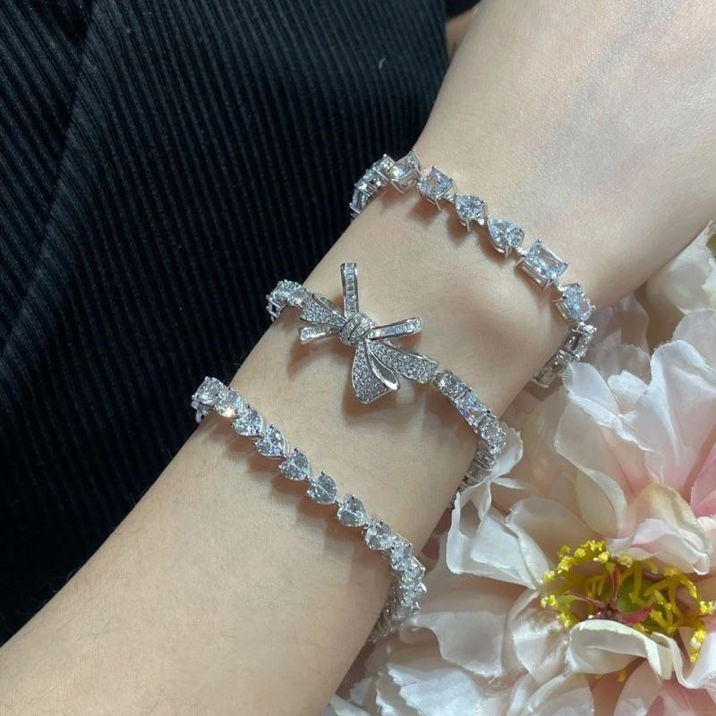 Refined Graff Bracelets 209792