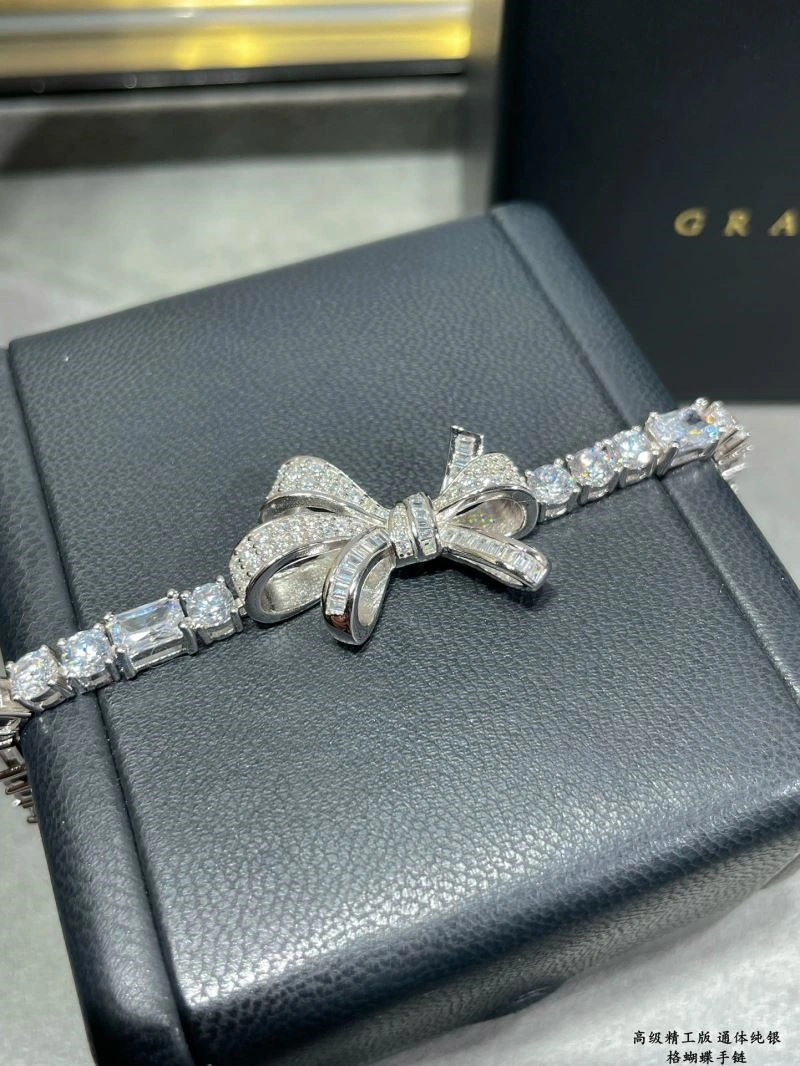 Refined Graff Bracelets 209792