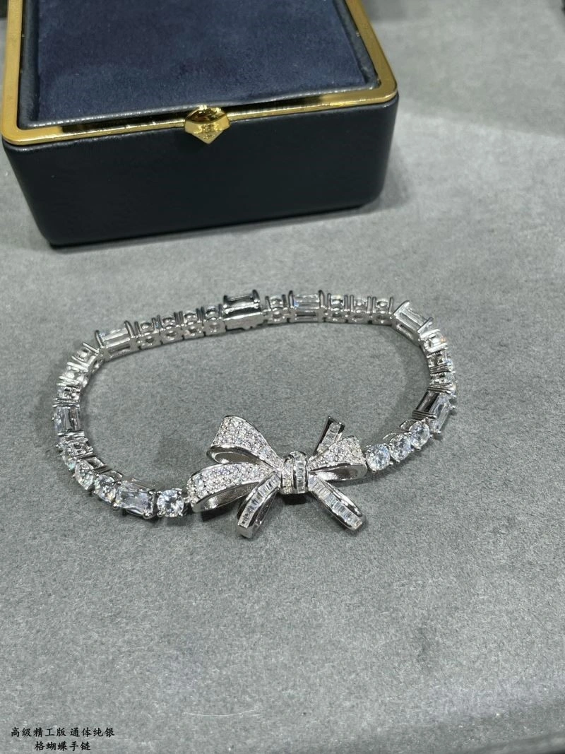 Refined Graff Bracelets 209792