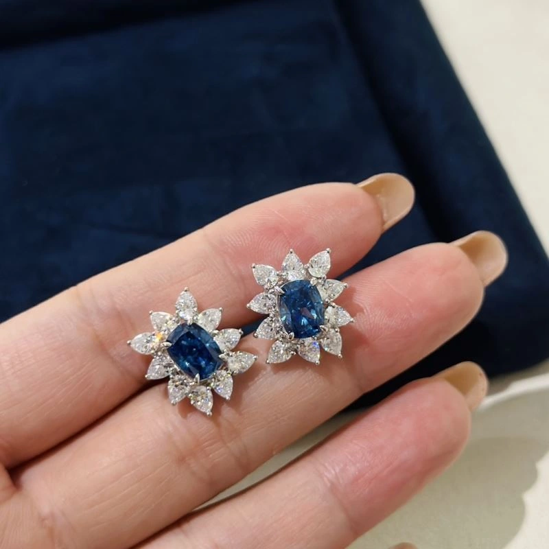 Graff Earrings Trendsetting 213935