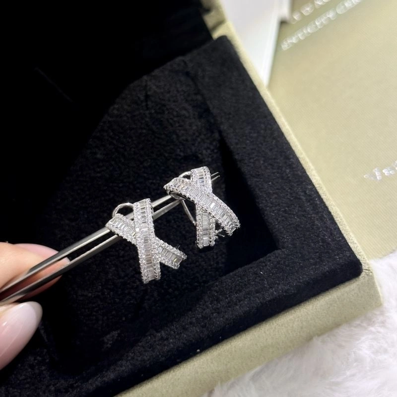 Compact Graff Earrings 214575