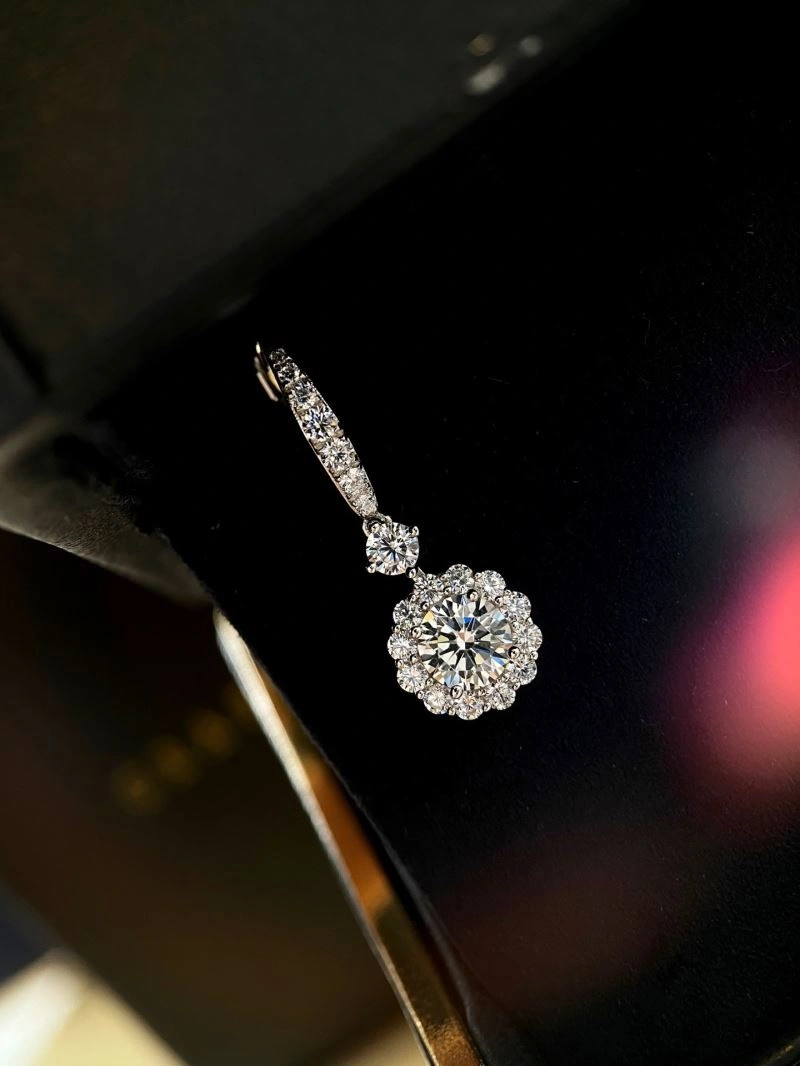 Graff Earrings Durable 212960