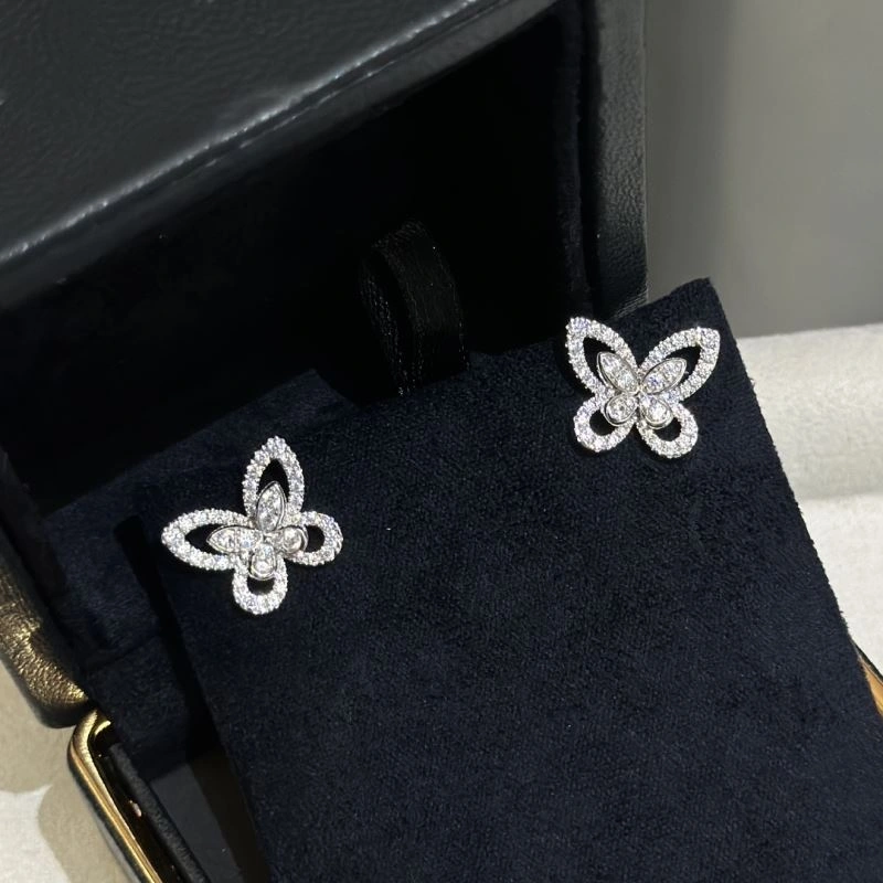 WaterResistant Graff Earrings 212957