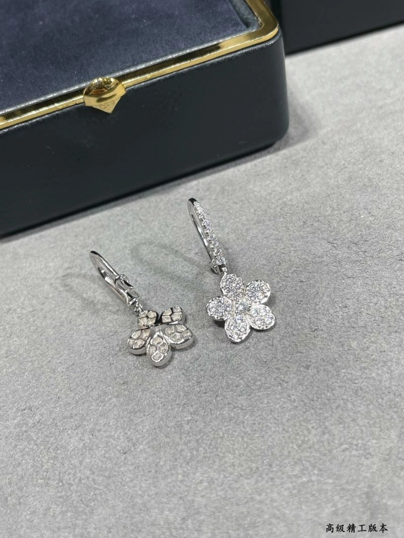 Casual Graff Earrings 212052