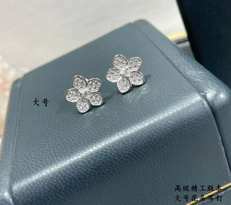 Graff Earrings StreetReady 212038