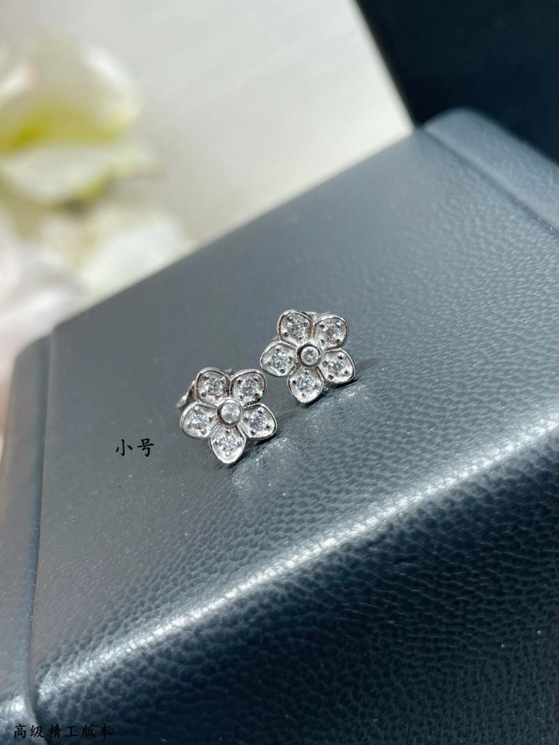 Graff Earrings Supportive 212040