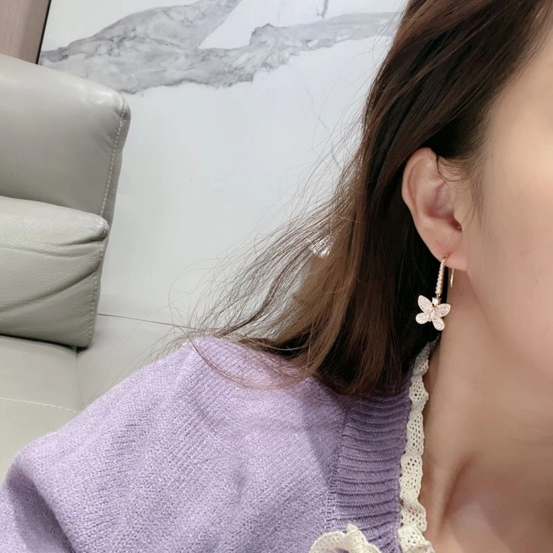 Graff Earrings Practical 212023