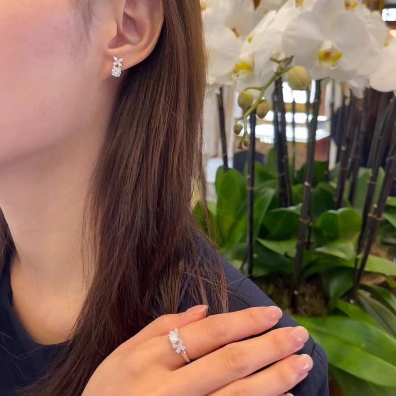 Graff Earrings MoistureWicking 211218
