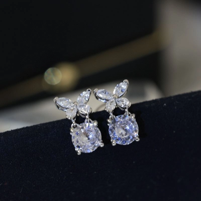 Graff Earrings MoistureWicking 211218